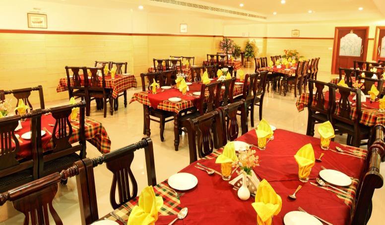 Hotel Shilpa Regency Kottārakara Exteriör bild