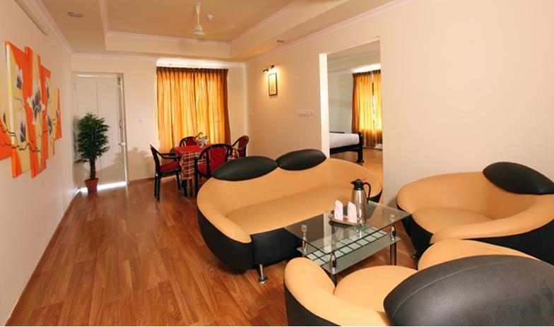 Hotel Shilpa Regency Kottārakara Exteriör bild